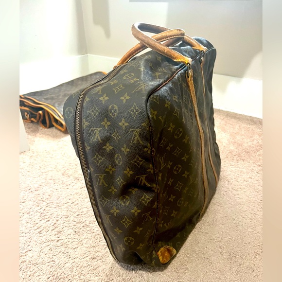 Louis Vuitton Vintage Monogram Zip Around Travel Bag - Authentic - Picture 1 of 10